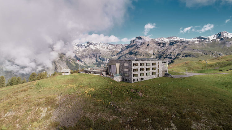 Chetzeron Hotel Exterior