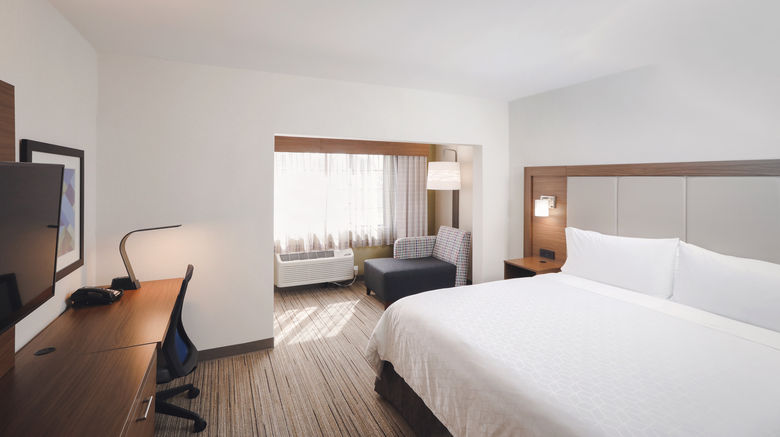 <b>Holiday Inn Express Room</b>. Images powered by <a href="https://www.leonardoworldwide.com/" title="Leonardo Worldwide" target="_blank">Leonardo</a>.