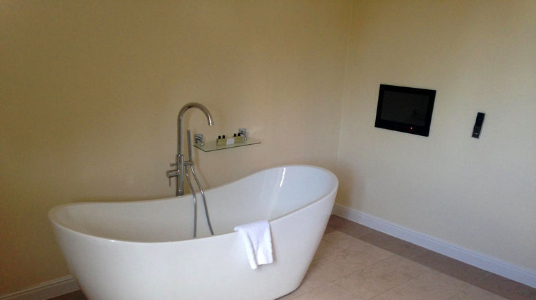 <b>Scalford Hall Hotel Room</b>. Images powered by <a href="https://www.leonardoworldwide.com/" title="Leonardo Worldwide" target="_blank">Leonardo</a>.
