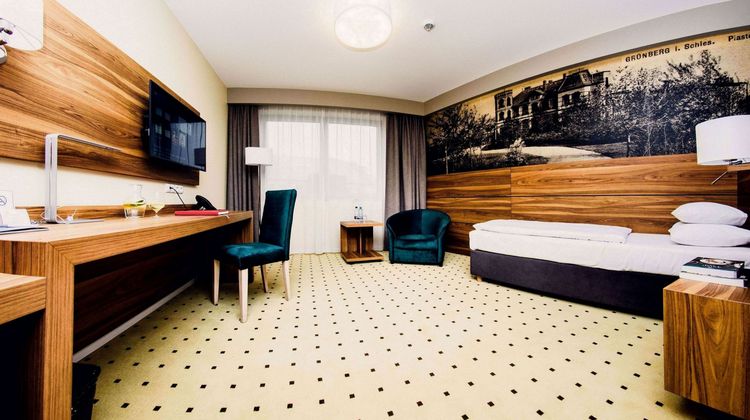 Ruben Hotel Room