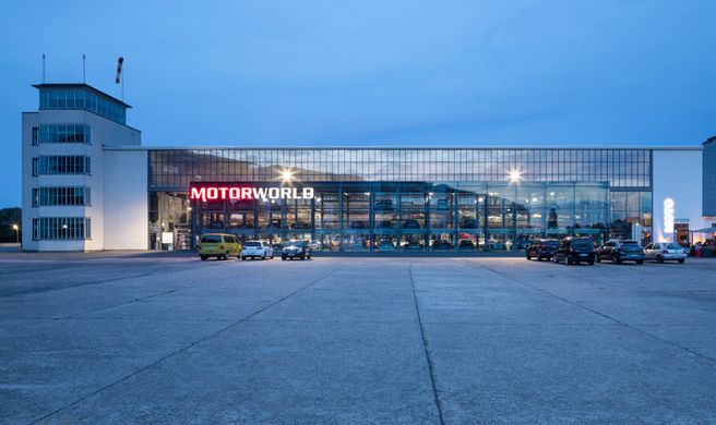 V8 Hotel Koln at MOTORWORLD Exterior