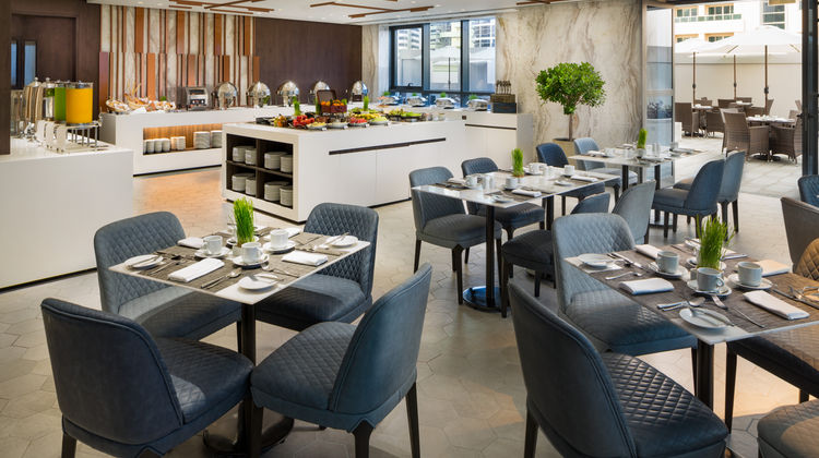 Radisson Blu Hotel, Dubai Barsha Heights Lobby