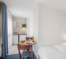 Appart'City Blois Room