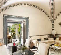 J.K. Place Firenze Lobby