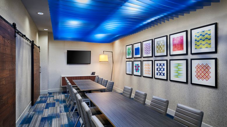 <b>Holiday Inn Express & Suites Lakeshore Meeting</b>. Images powered by <a href="https://www.leonardoworldwide.com/" title="Leonardo Worldwide" target="_blank">Leonardo</a>.