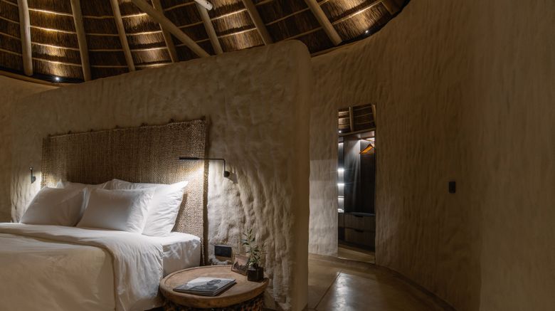 <b>Omaanda Lodge Room</b>. Images powered by <a href="https://www.leonardoworldwide.com/" title="Leonardo Worldwide" target="_blank">Leonardo</a>.