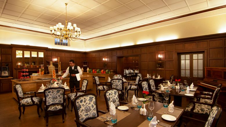 <b>Savoy Hotel Restaurant</b>. Images powered by <a href="https://www.leonardoworldwide.com/" title="Leonardo Worldwide" target="_blank">Leonardo</a>.