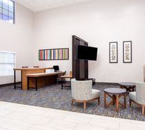Holiday Inn Express Lobby