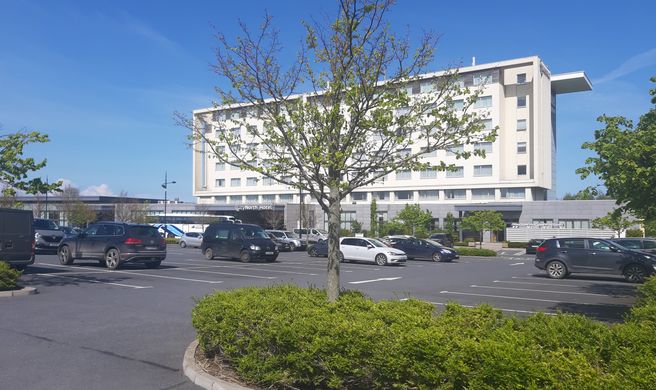 City North Hotel and Conference Centre Exterior