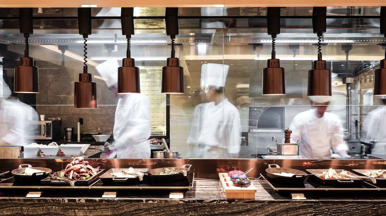 <b>Lotte Hotel Busan Restaurant</b>. Images powered by <a href="https://www.leonardoworldwide.com/" title="Leonardo Worldwide" target="_blank">Leonardo</a>.