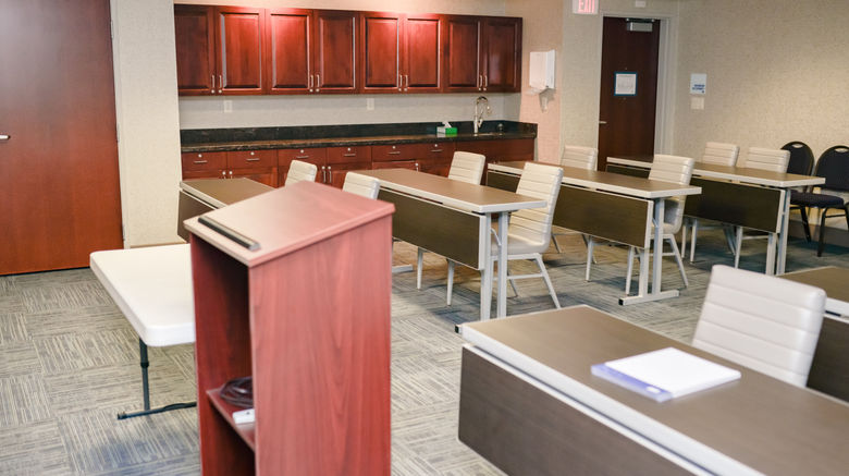 <b>Holiday Inn Express Hotel & Suites Meeting</b>. Images powered by <a href="https://www.leonardoworldwide.com/" title="Leonardo Worldwide" target="_blank">Leonardo</a>.