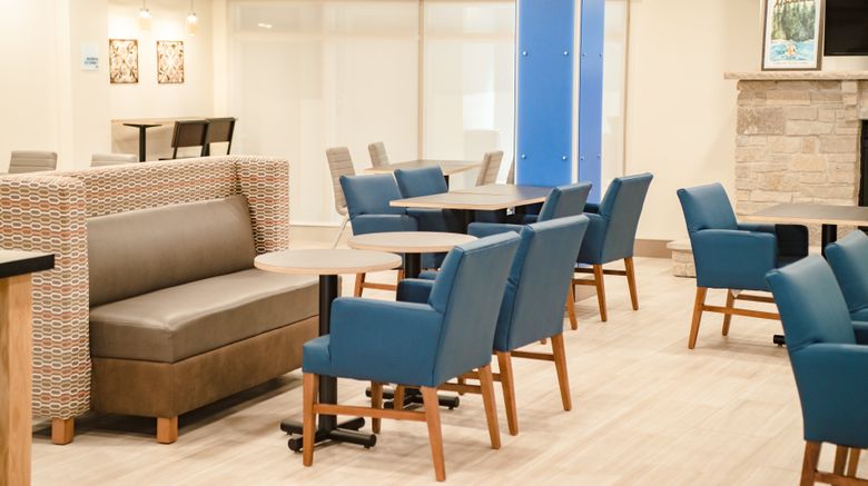 <b>Holiday Inn Express Hotel & Suites Restaurant</b>. Images powered by <a href="https://www.leonardoworldwide.com/" title="Leonardo Worldwide" target="_blank">Leonardo</a>.