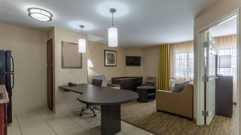 <b>Candlewood Suites South Bend Airport Room</b>. Images powered by <a href="https://www.leonardoworldwide.com/" title="Leonardo Worldwide" target="_blank">Leonardo</a>.