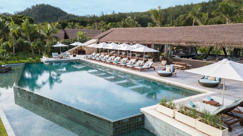 <b>Six Senses Fiji Pool</b>. Images powered by <a href="https://www.leonardoworldwide.com/" title="Leonardo Worldwide" target="_blank">Leonardo</a>.