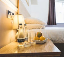 Queensgate Hotel Room