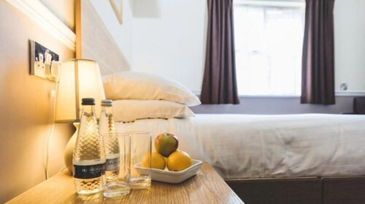 Queensgate Hotel Room