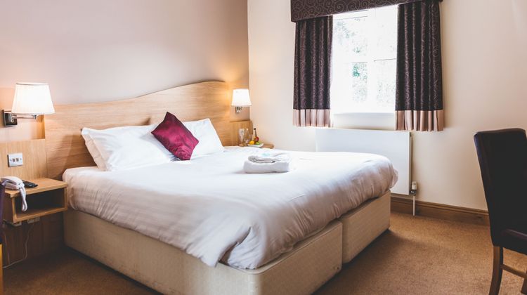 Queensgate Hotel Room