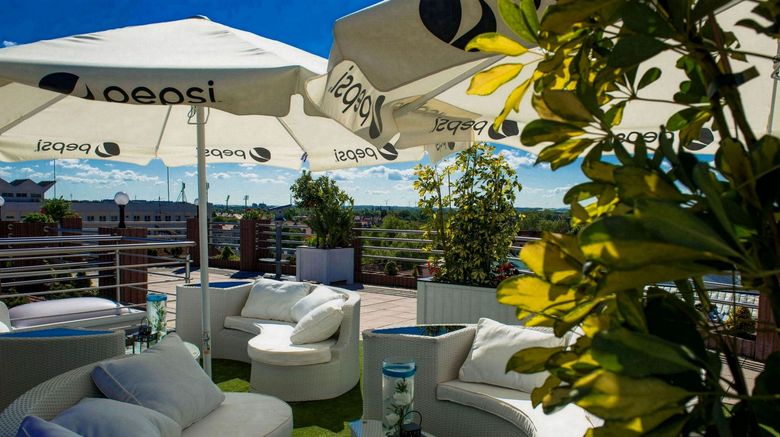 <b>Gwarna Hotel Exterior</b>. Images powered by <a href="https://www.leonardoworldwide.com/" title="Leonardo Worldwide" target="_blank">Leonardo</a>.