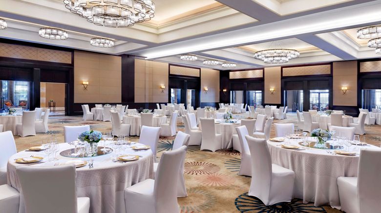 <b>Fairmont The Palm Meeting</b>. Images powered by <a href=https://www.travelagewest.com/Hotels/Dubai/