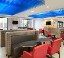Holiday Inn Express & Suites Seymour Lobby