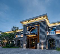 Hotel Indigo Heilong Lake Exterior