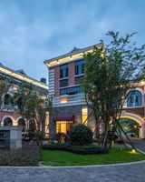 Hotel Indigo Heilong Lake