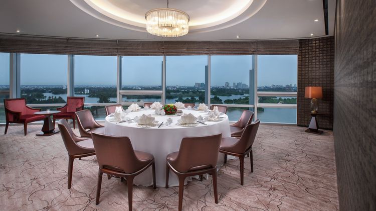 Lotte Hotel Yangon Restaurant