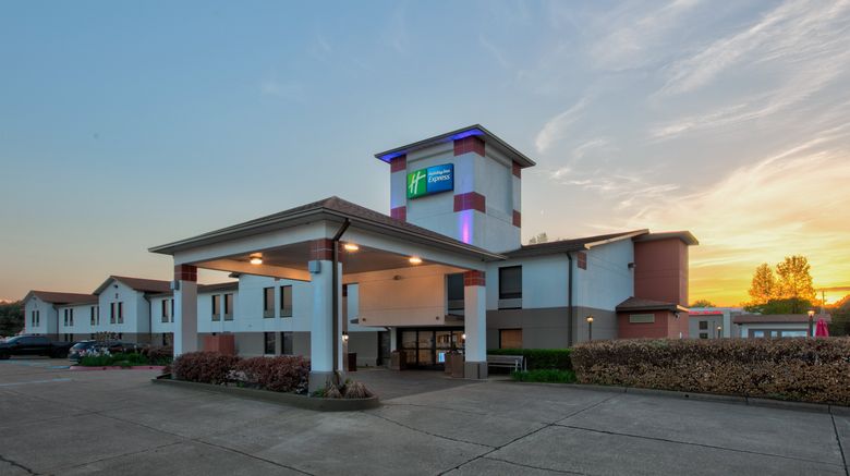 Holiday Inn Express Exterior. Images powered by <a href="https://www.leonardoworldwide.com" target="_blank" rel="noopener">Leonardo</a>.