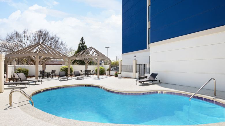<b>Holiday Inn Express & Suites Northlake Pool</b>. Images powered by <a href="https://www.leonardoworldwide.com/" title="Leonardo Worldwide" target="_blank">Leonardo</a>.