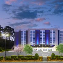 Holiday Inn Express & Suites Northlake