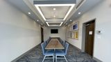 Holiday Inn Express & Suites Airport Meeting