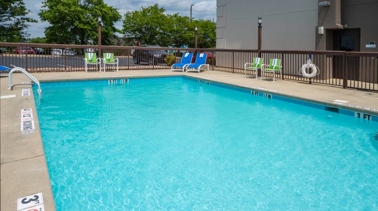 Holiday Inn Express Clayton - SE Raleigh Pool
