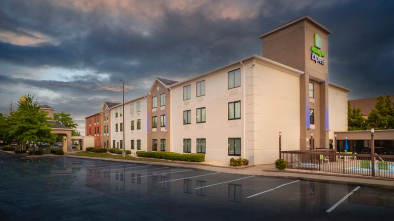 <b>Holiday Inn Express Clayton - SE Raleigh Exterior</b>. Images powered by <a href="https://www.leonardoworldwide.com/" title="Leonardo Worldwide" target="_blank">Leonardo</a>.