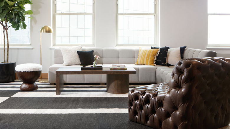<b>Kimpton Harper Hotel Lobby</b>. Images powered by <a href="https://www.leonardoworldwide.com/" title="Leonardo Worldwide" target="_blank">Leonardo</a>.