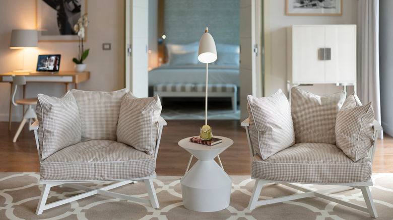 <b>Hotel Bellevue Suite</b>. Images powered by <a href="https://www.leonardoworldwide.com/" title="Leonardo Worldwide" target="_blank">Leonardo</a>.