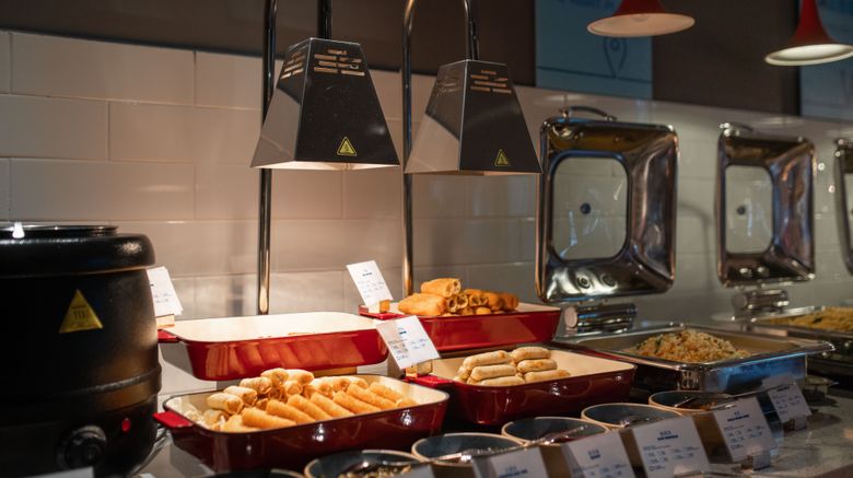 <b>Holiday Inn Express Zhuhai Gongbei Restaurant</b>. Images powered by <a href="https://www.leonardoworldwide.com/" title="Leonardo Worldwide" target="_blank">Leonardo</a>.