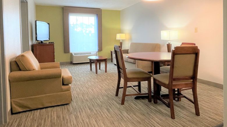 <b>Holiday Inn Express Suite</b>. Images powered by <a href="https://www.leonardoworldwide.com/" title="Leonardo Worldwide" target="_blank">Leonardo</a>.