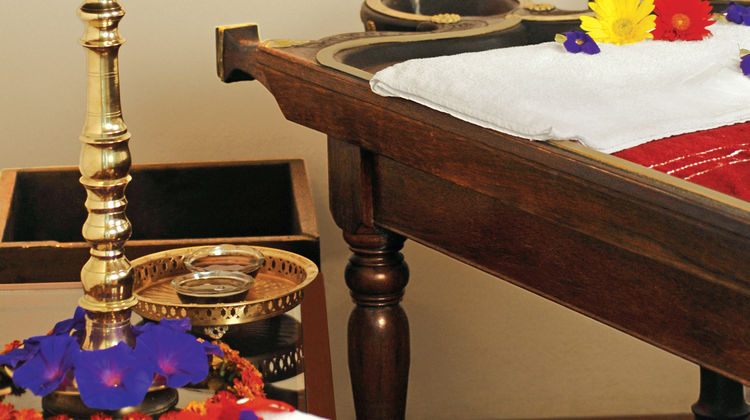 The Gateway Hotel KM Road Spa