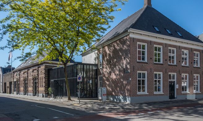 Kazerne Hotel Exterior
