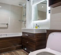 Admiral Rodney Hotel Room