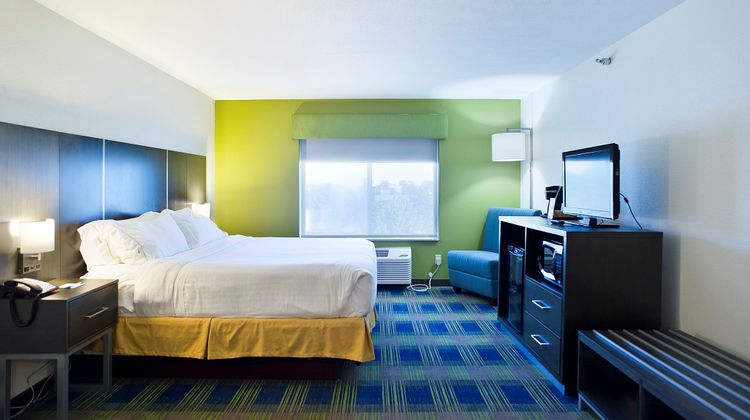 Holiday Inn Express Room