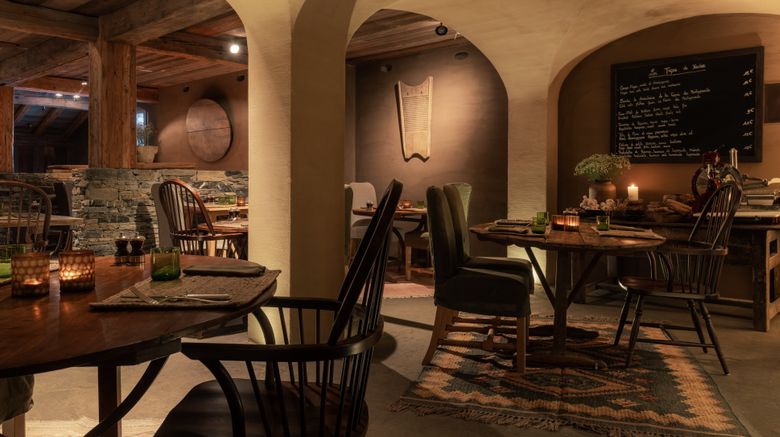 <b>Le Chalet Zannier Restaurant</b>. Images powered by <a href="https://www.leonardoworldwide.com/" title="Leonardo Worldwide" target="_blank">Leonardo</a>.