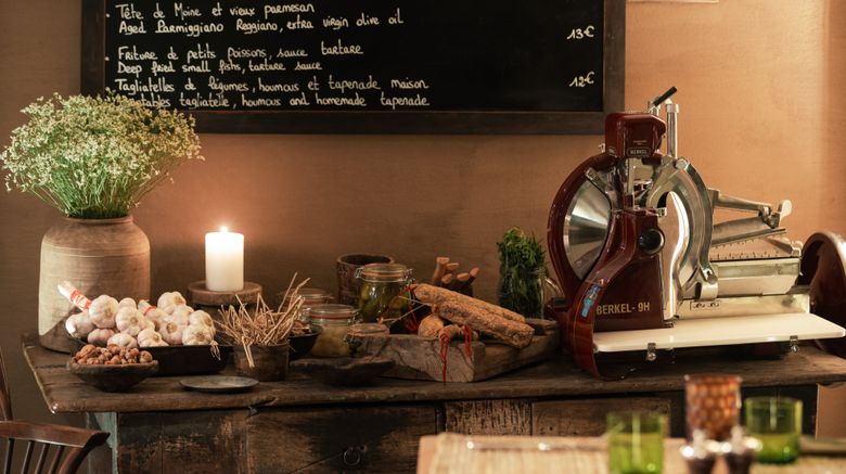 <b>Le Chalet Zannier Restaurant</b>. Images powered by <a href="https://www.leonardoworldwide.com/" title="Leonardo Worldwide" target="_blank">Leonardo</a>.