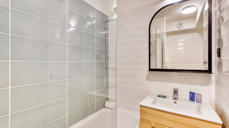 Appart'City Clichy La Garenne Room