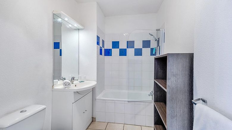 <b>Appart'City Thonon les Bains Room</b>. Images powered by <a href="https://www.leonardoworldwide.com/" title="Leonardo Worldwide" target="_blank">Leonardo</a>.
