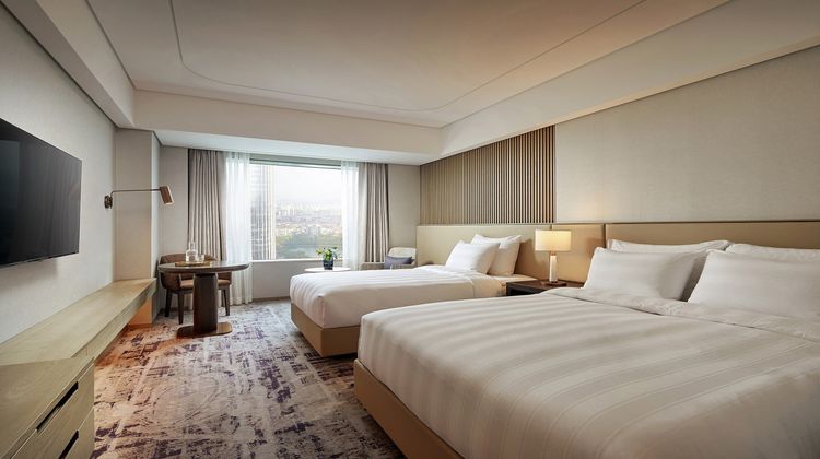 Lotte Hotel World Exterior