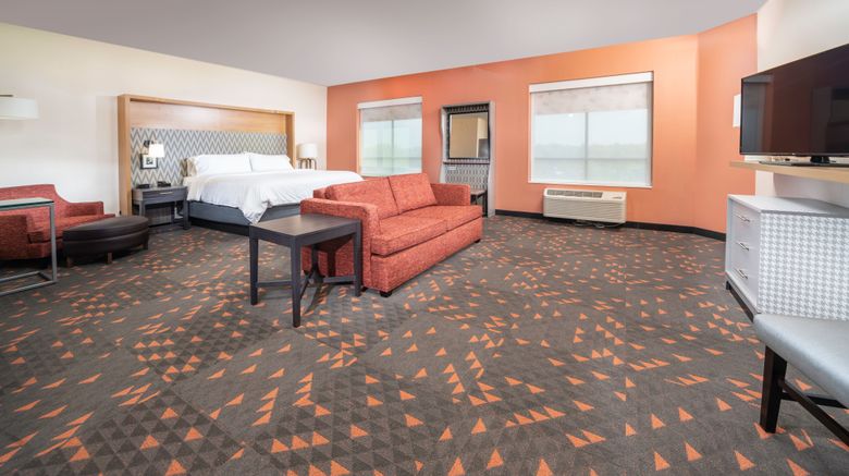 <b>Holiday Inn St. Louis-Creve Coeur Room</b>. Images powered by <a href="https://www.leonardoworldwide.com/" title="Leonardo Worldwide" target="_blank">Leonardo</a>.