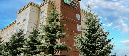 Holiday Inn Express & Stes Spruce Grove Exterior