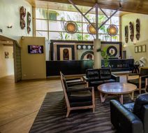 Gateway Hotel & Apartments Lobby
