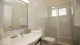 Gateway Hotel & Apartments Room